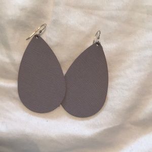 Nickel & Suede earring